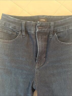 Express Dark Indigo High-Rise Jeans - Deep Blue. Size small- 0/2/4.